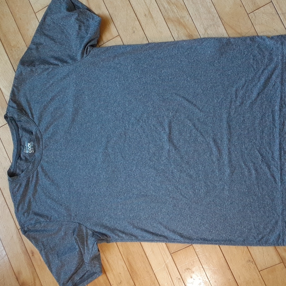 32 degrees men's athletic shirt